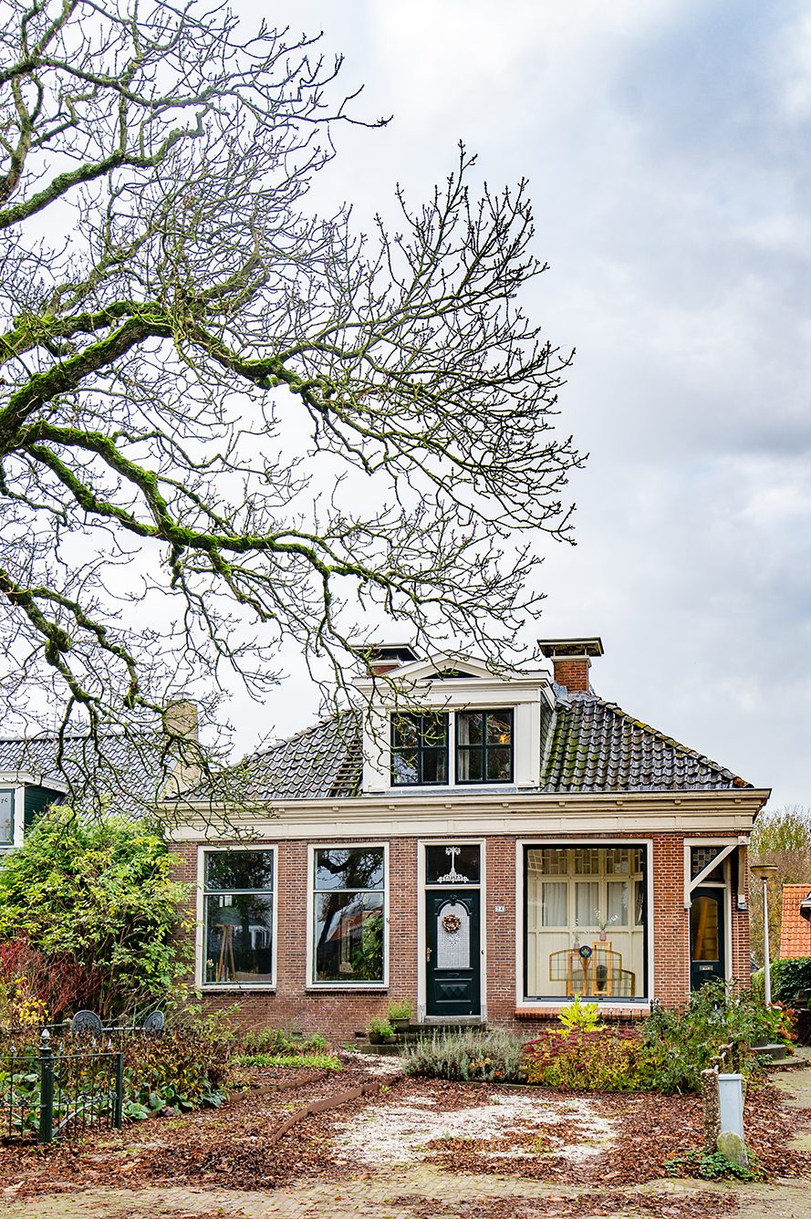 Monumentaal wonen in hartje Raerd